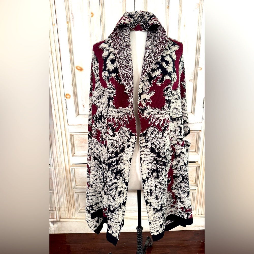 Vertigo shawl, combo color. Size S/M